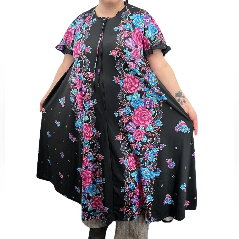 Vintage 70s Floral House Dress Womens Size 1x - 3x Plus Black Blue Ruffle Maxi